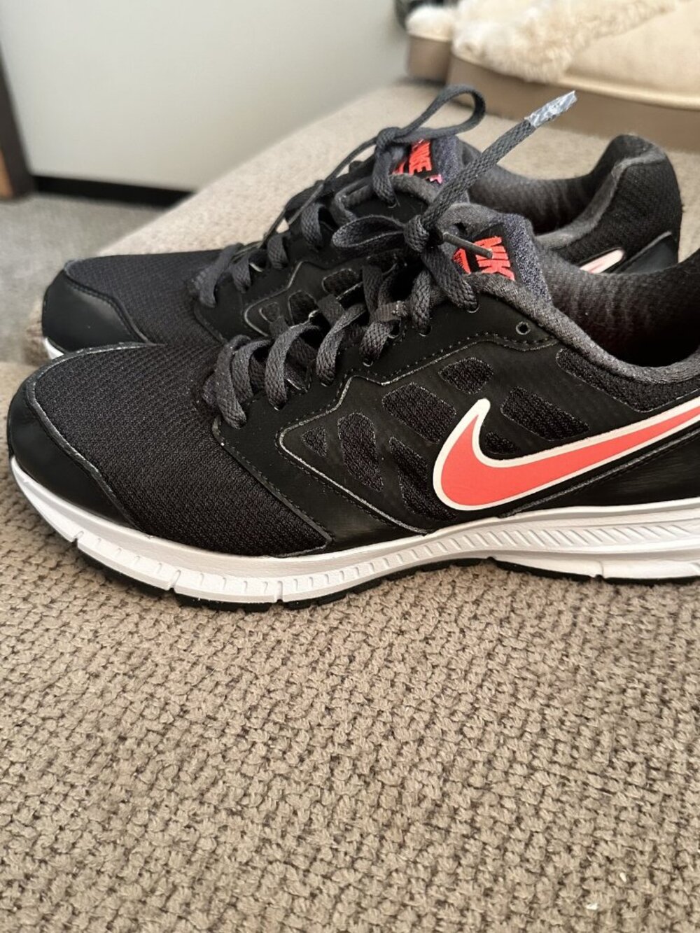 Nike Women’s Downshifter 6 Running Shoes Black Pink Size 10